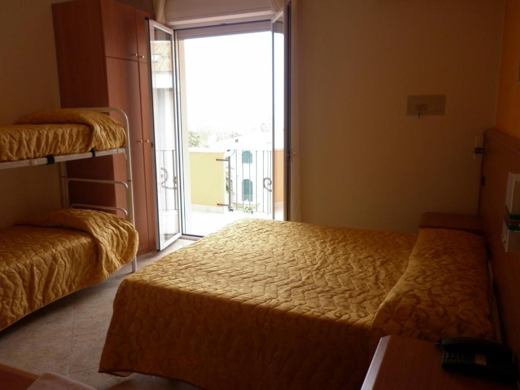 Hotel Cristall San Benedetto del Tronto Eksteriør billede