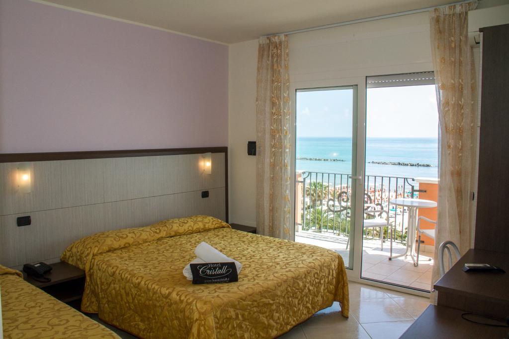 Hotel Cristall San Benedetto del Tronto Eksteriør billede