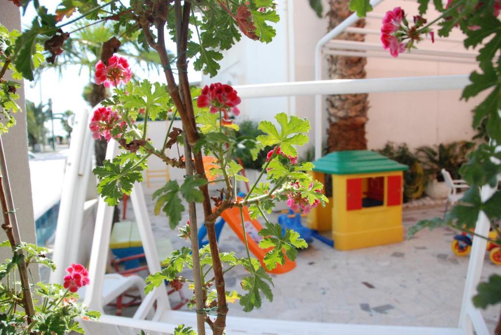 Hotel Cristall San Benedetto del Tronto Eksteriør billede